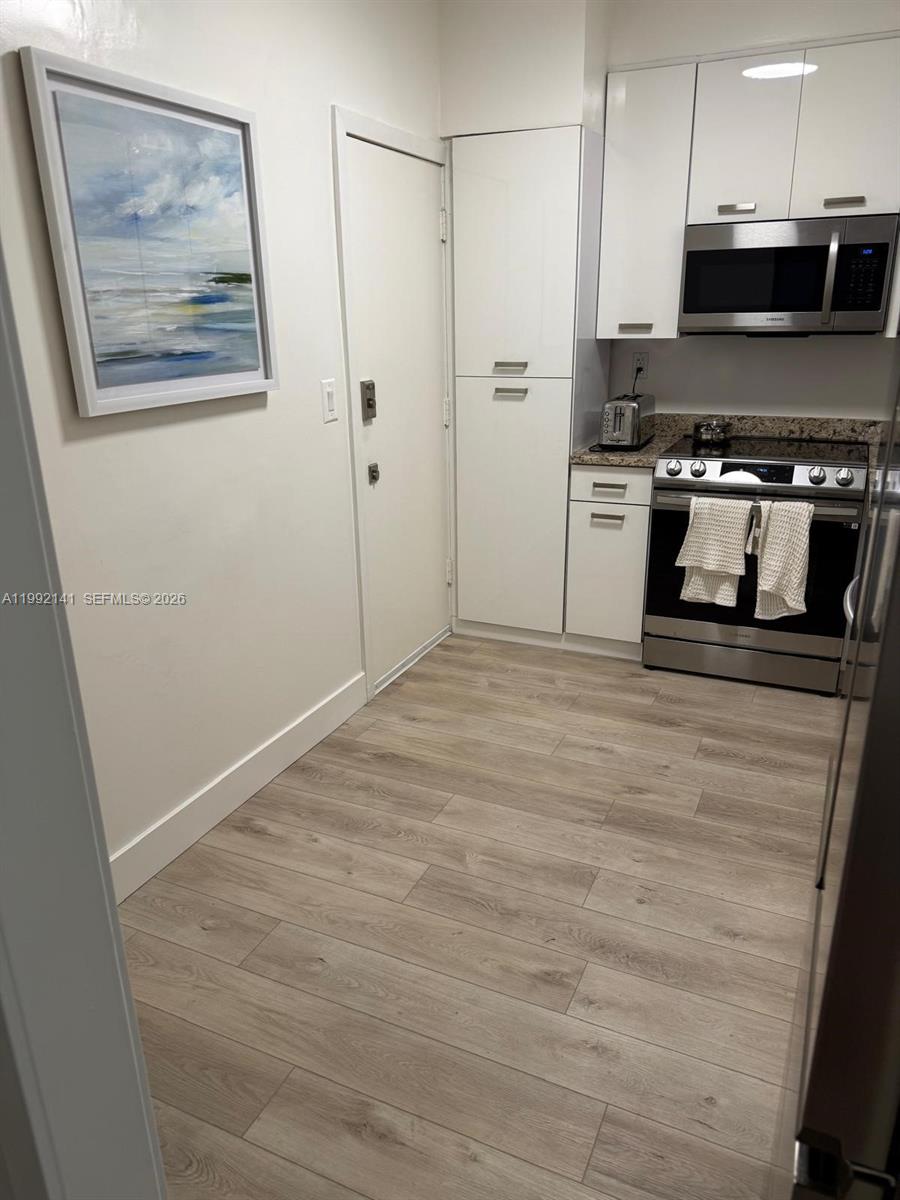 THE CARRIAGE CLUB NORTH C - Residential Lease