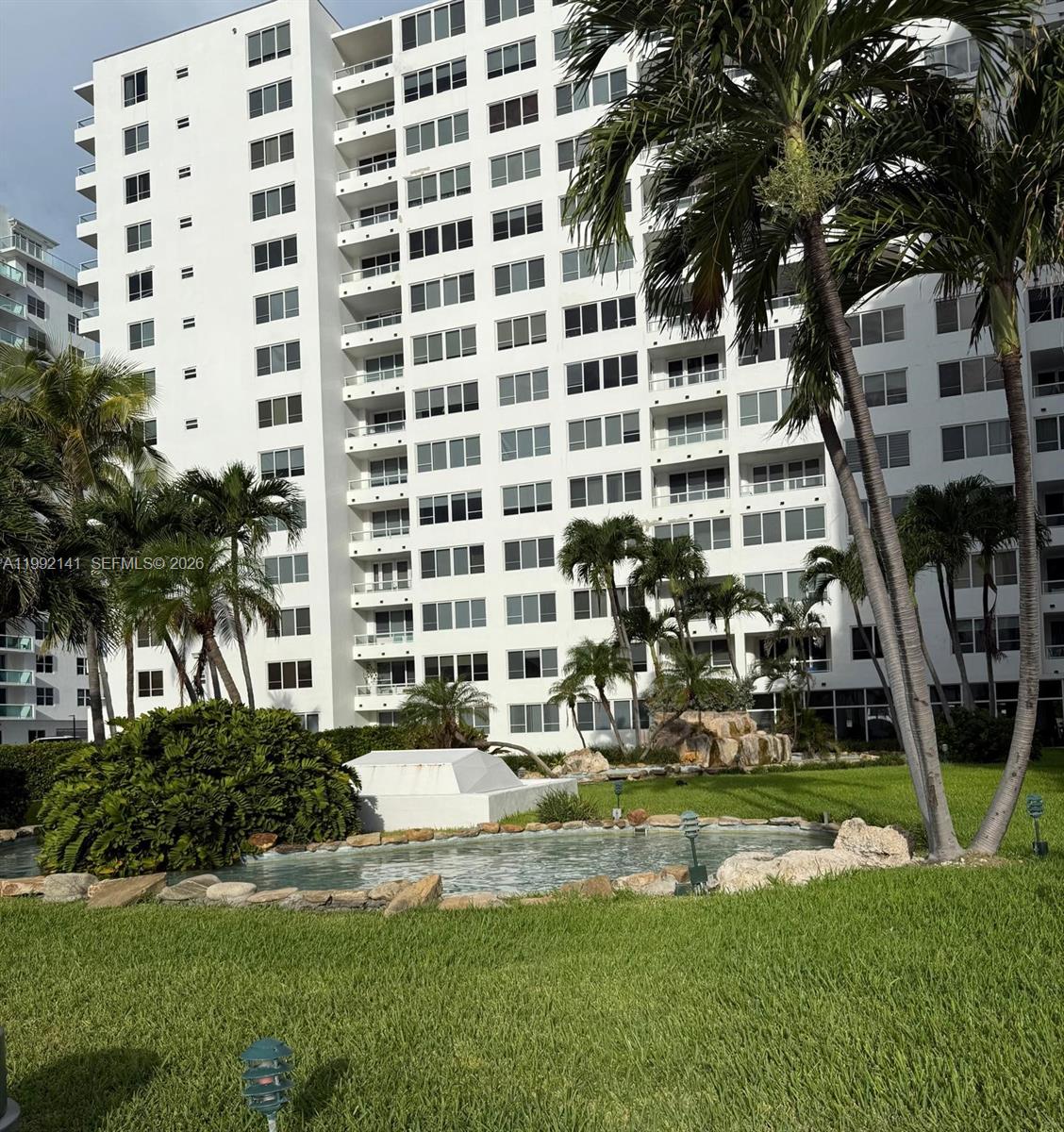 THE CARRIAGE CLUB NORTH C - Residential Lease