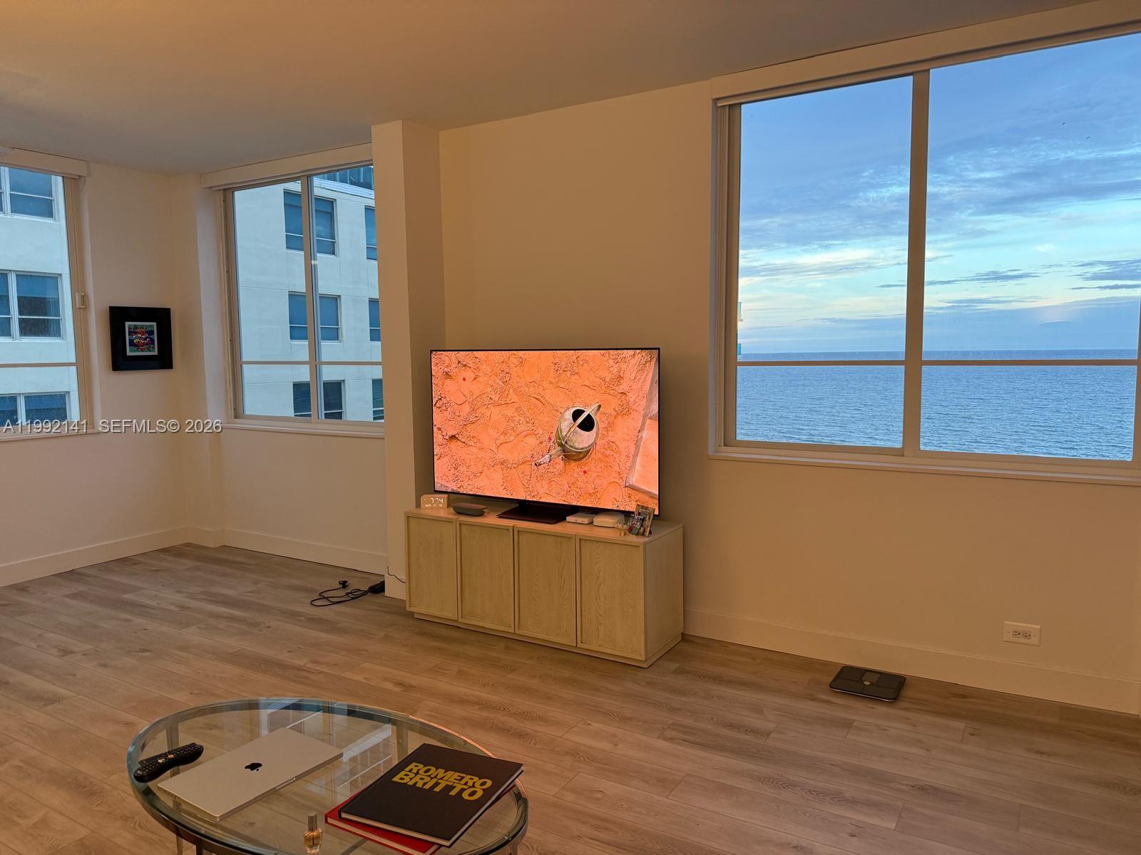 THE CARRIAGE CLUB NORTH C - Residential Lease