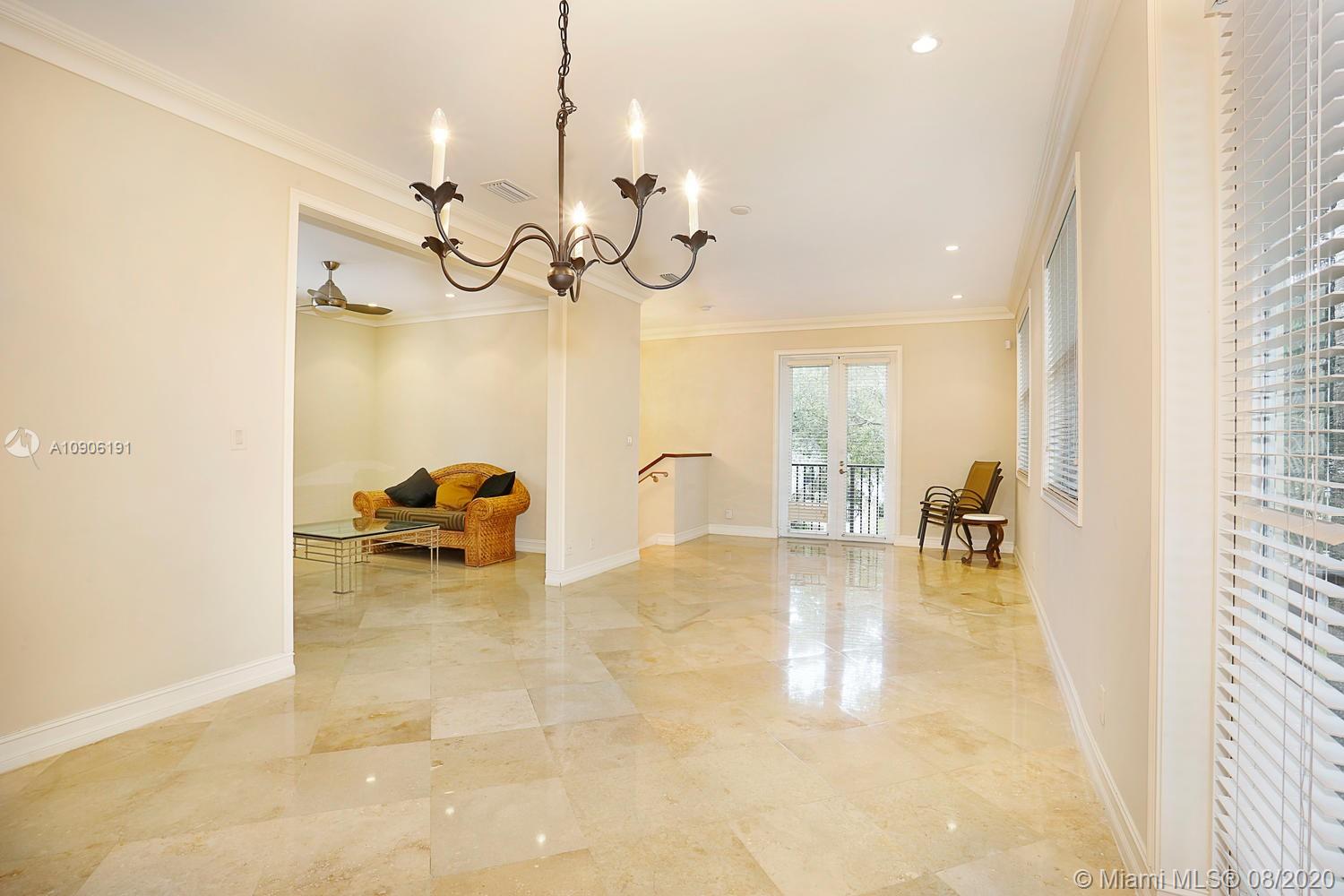 MENENDEZ PARK CONDO - Residential