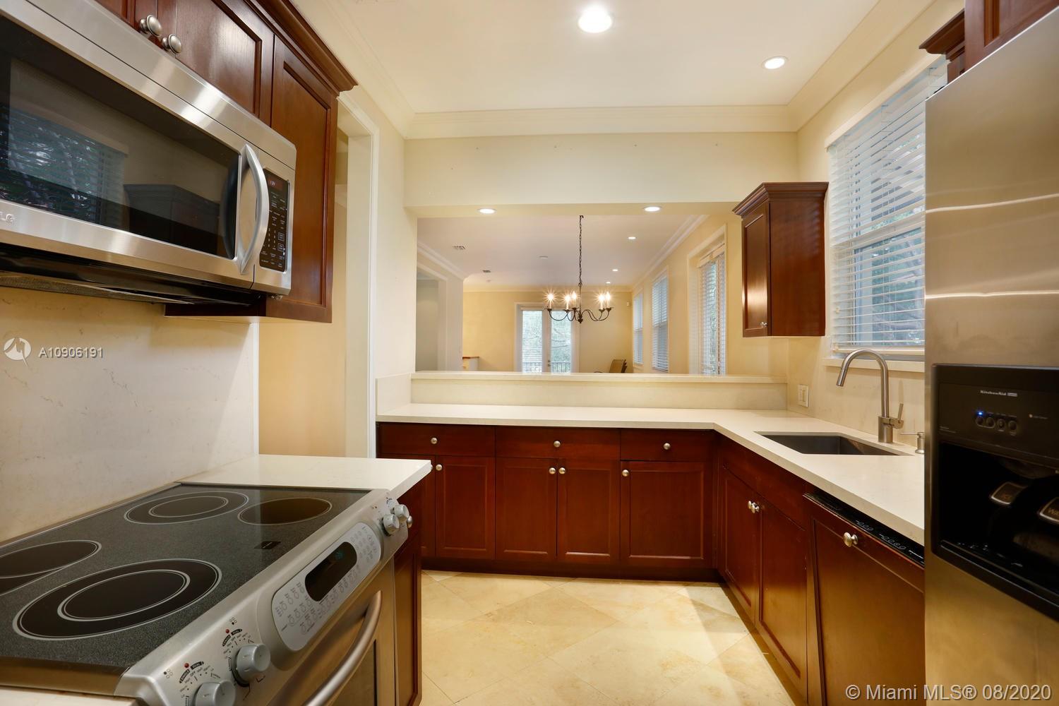 MENENDEZ PARK CONDO - Residential