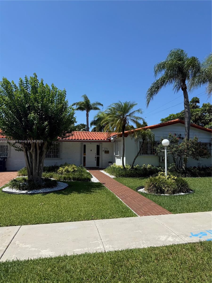 8701 SW 80th St