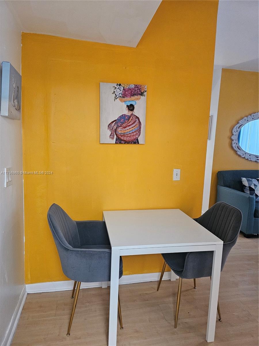 THE EMPIRE CONDO - Residential
