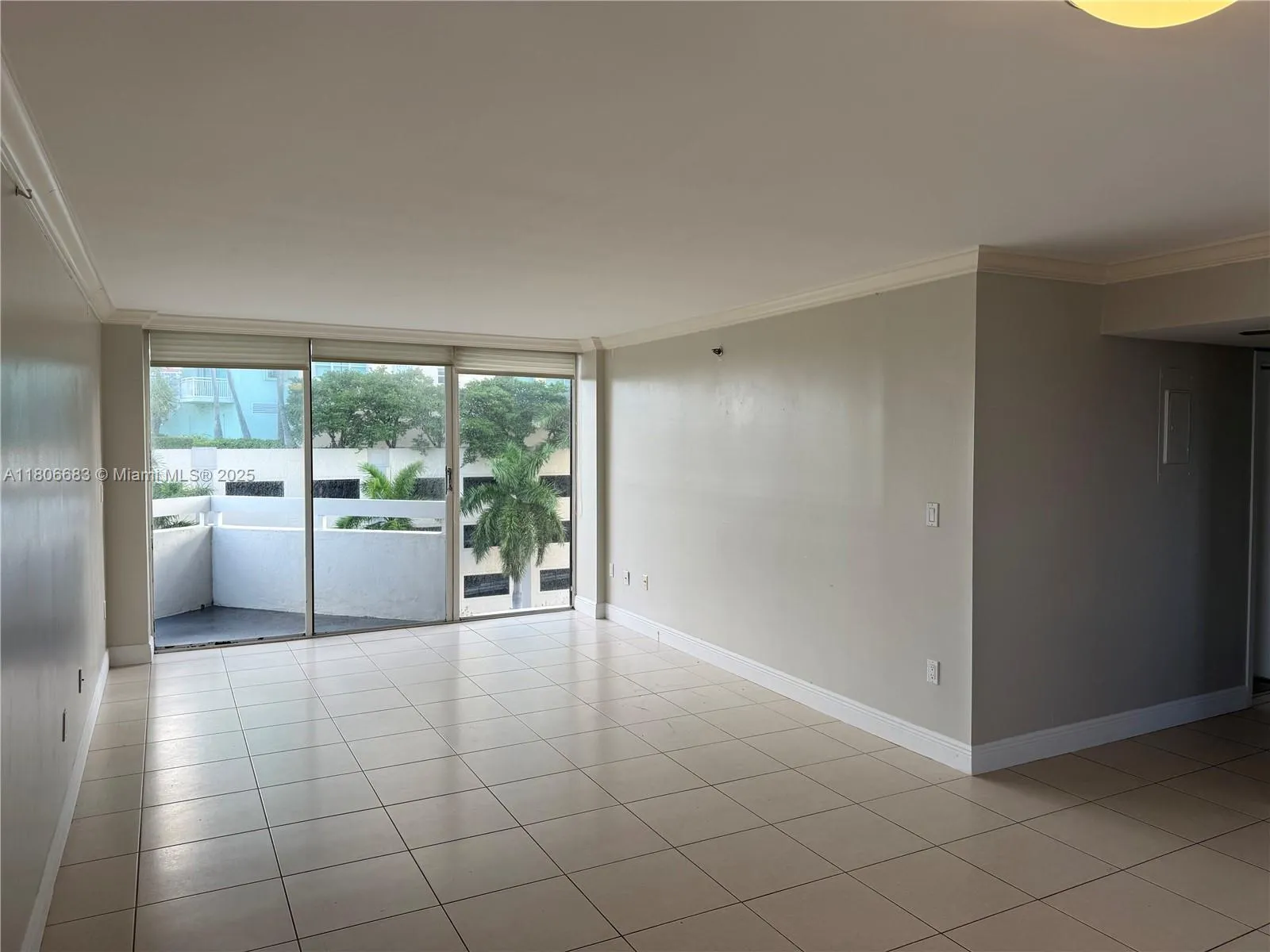 Miami, Florida 33129, United States, 2 Bedrooms Bedrooms, ,2 BathroomsBathrooms,Residential,Active,134167