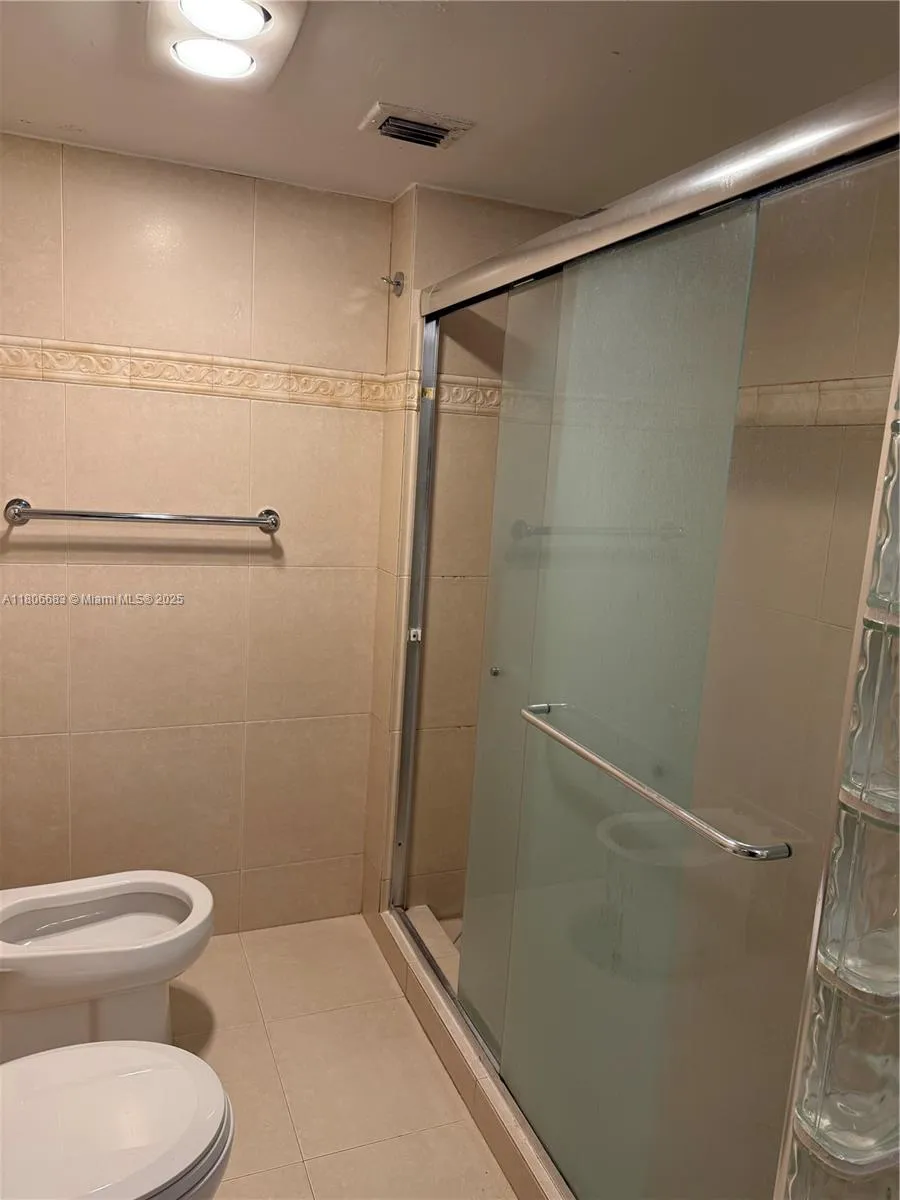 Miami, Florida 33129, United States, 2 Bedrooms Bedrooms, ,2 BathroomsBathrooms,Residential,Active,134167