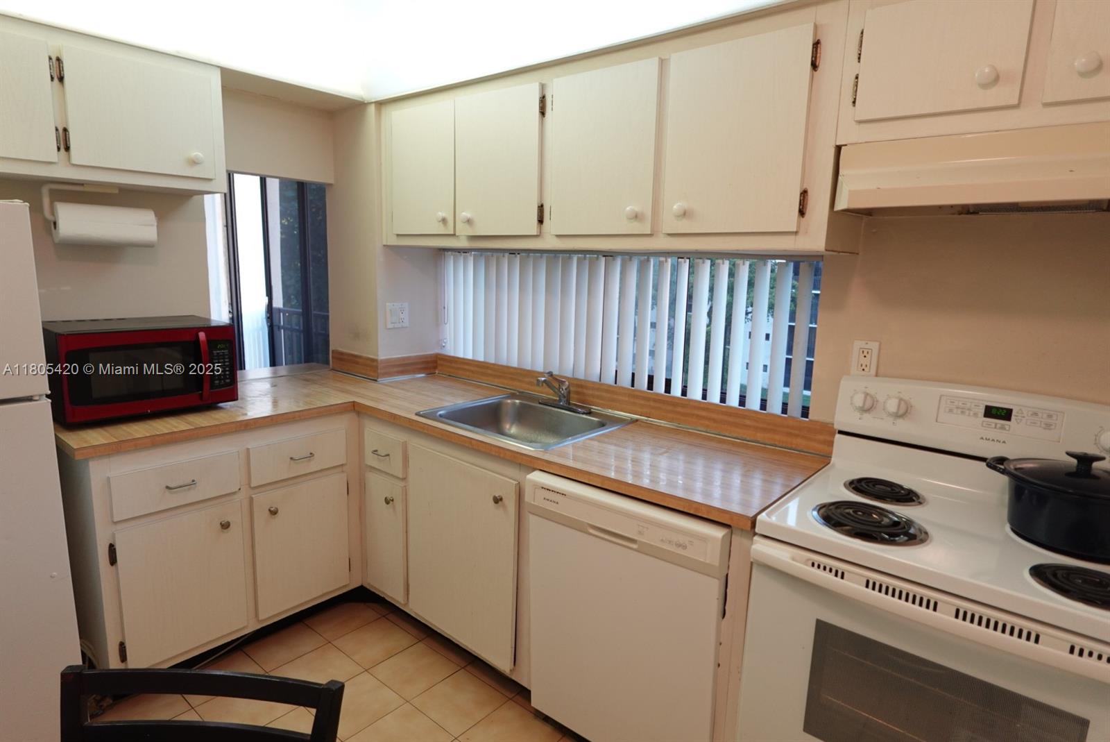 PLAZA OF AMERICAS CONDO P - Residential