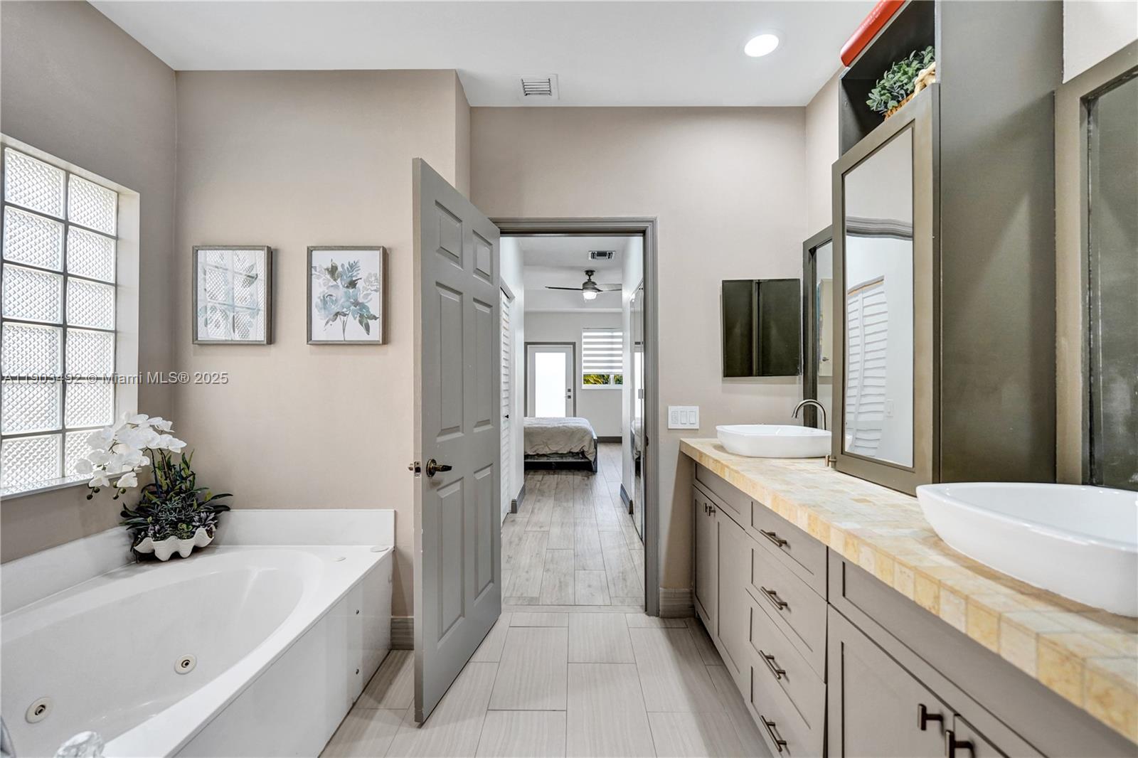 MAYFAIR AT PARKLAND - Residential