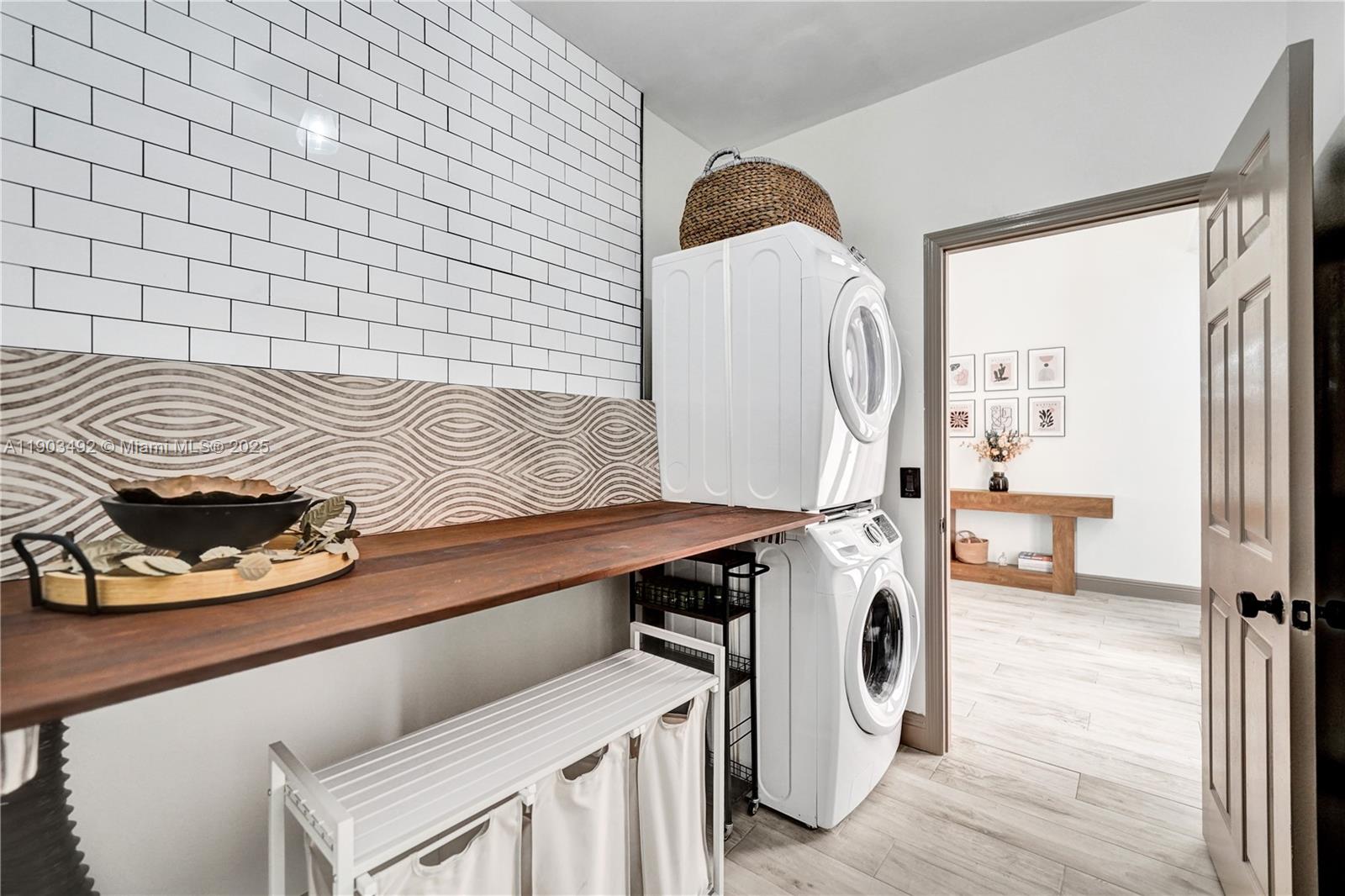 MAYFAIR AT PARKLAND - Residential