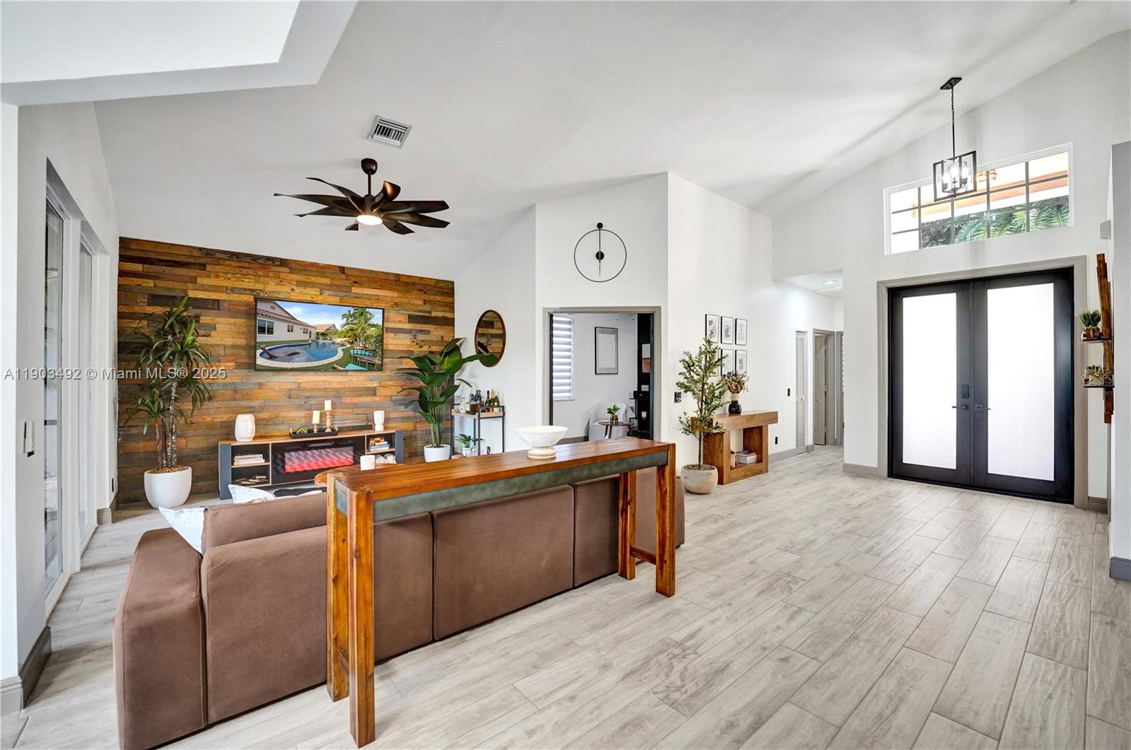 MAYFAIR AT PARKLAND - Residential