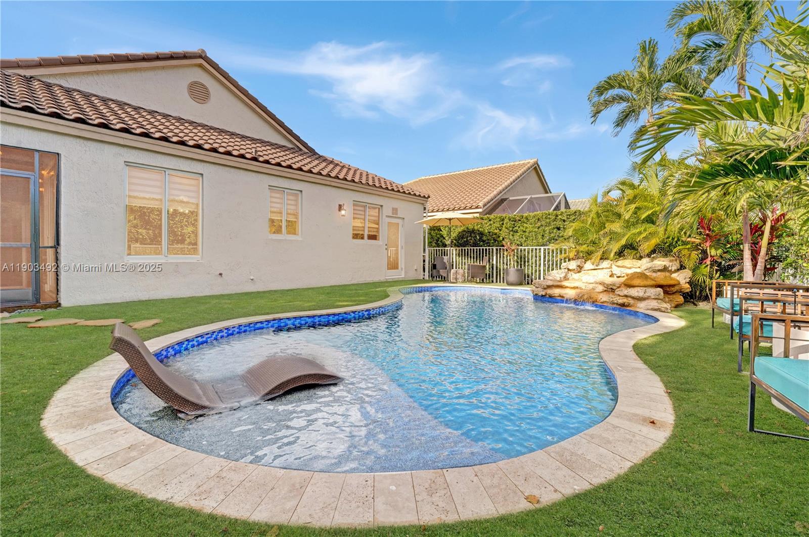 MAYFAIR AT PARKLAND - Residential