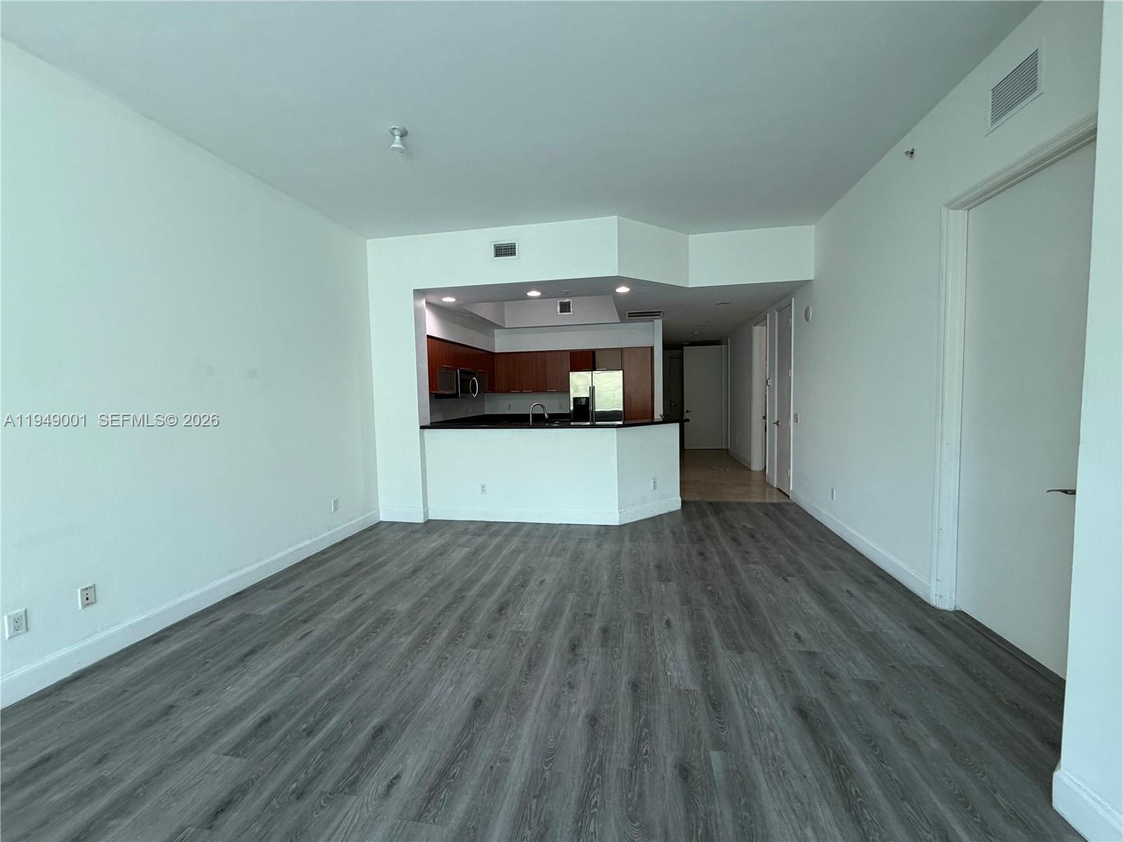 14951 Royal Oaks Ln 106