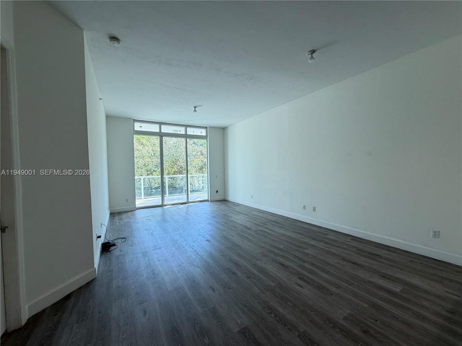 THE OAKS I CONDO - Residential