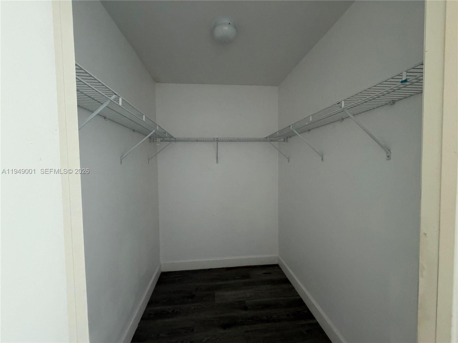 THE OAKS I CONDO - Residential