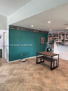 MEADOW WOOD MANOR #4 - Residential