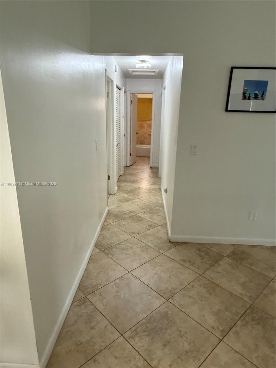 MEADOW WOOD MANOR #4 - Residential