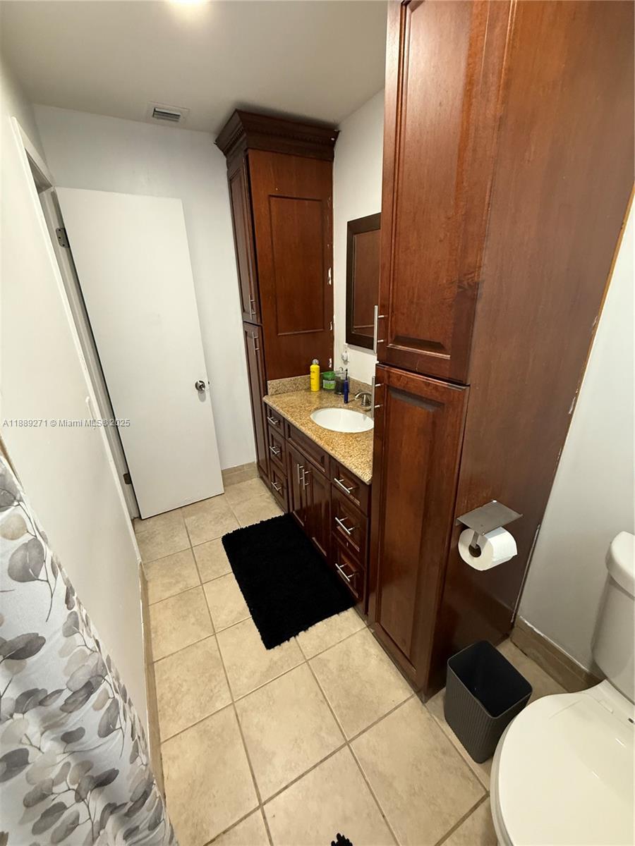 MEADOW WOOD MANOR #4 - Residential