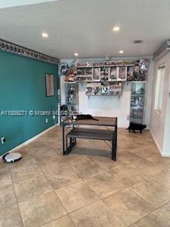 MEADOW WOOD MANOR #4 - Residential