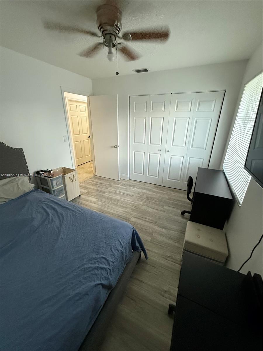 MEADOW WOOD MANOR #4 - Residential