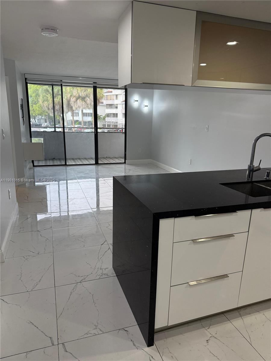 VERABELLA FALLS CONDO - Residential Lease