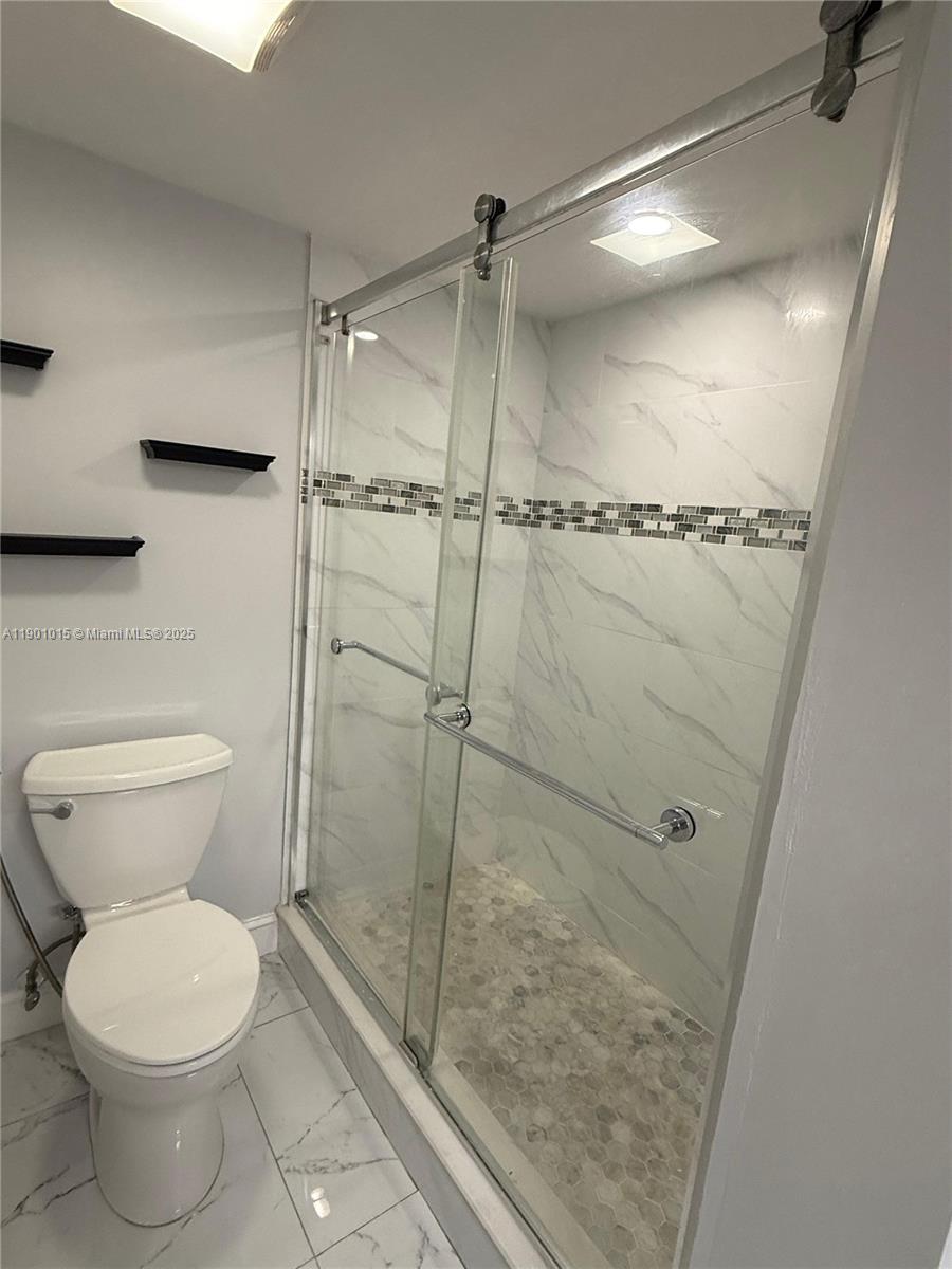 VERABELLA FALLS CONDO - Residential Lease