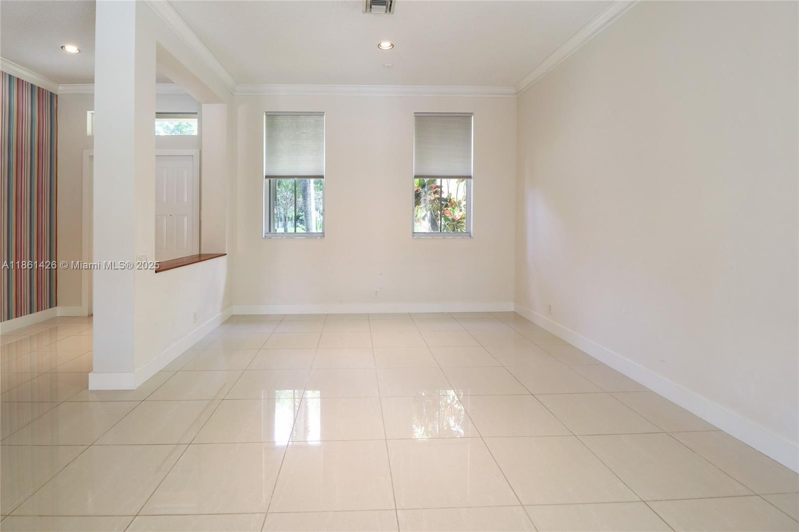 SAVANNA-WESTON - Residential