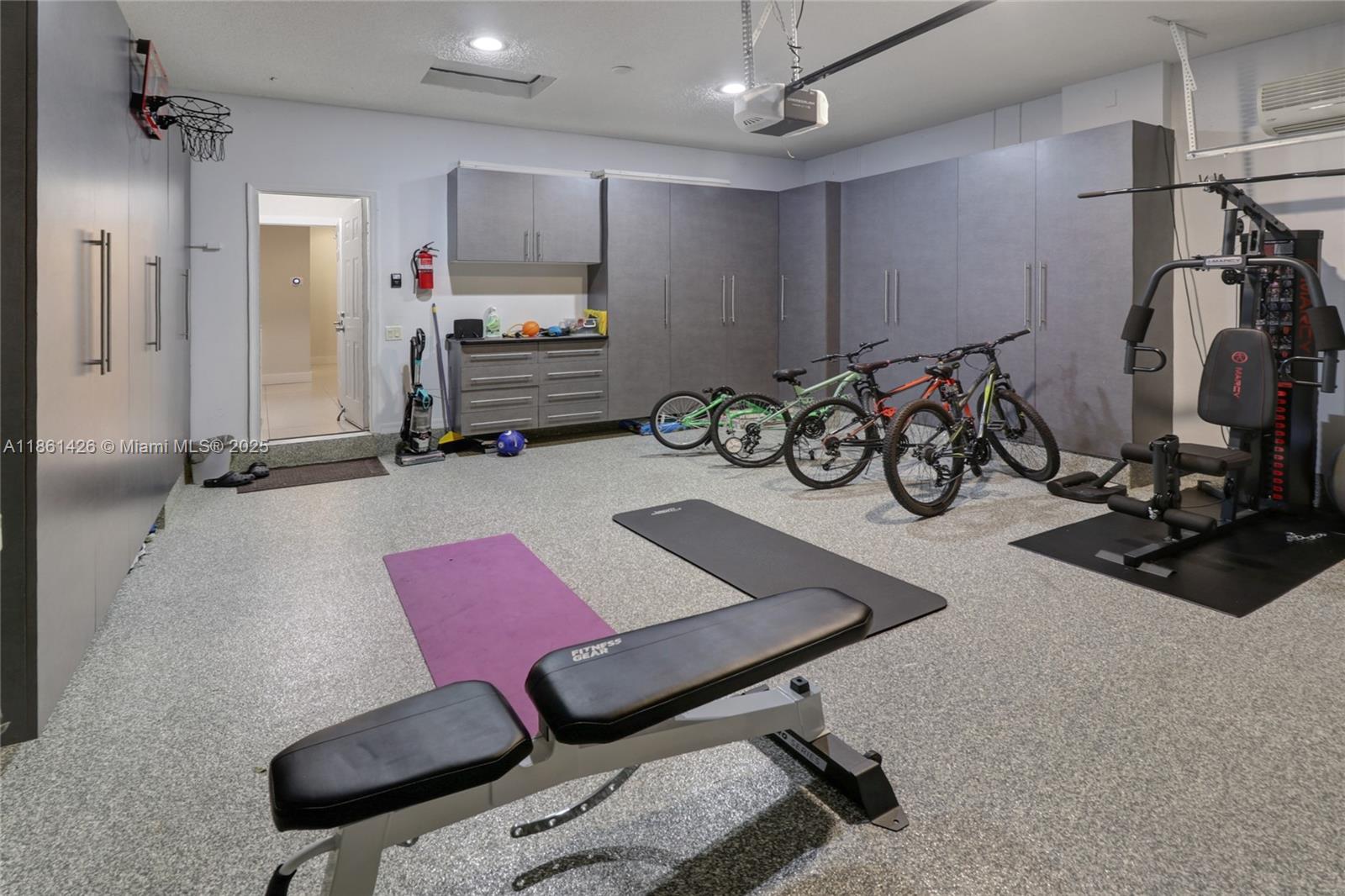 SAVANNA-WESTON - Residential