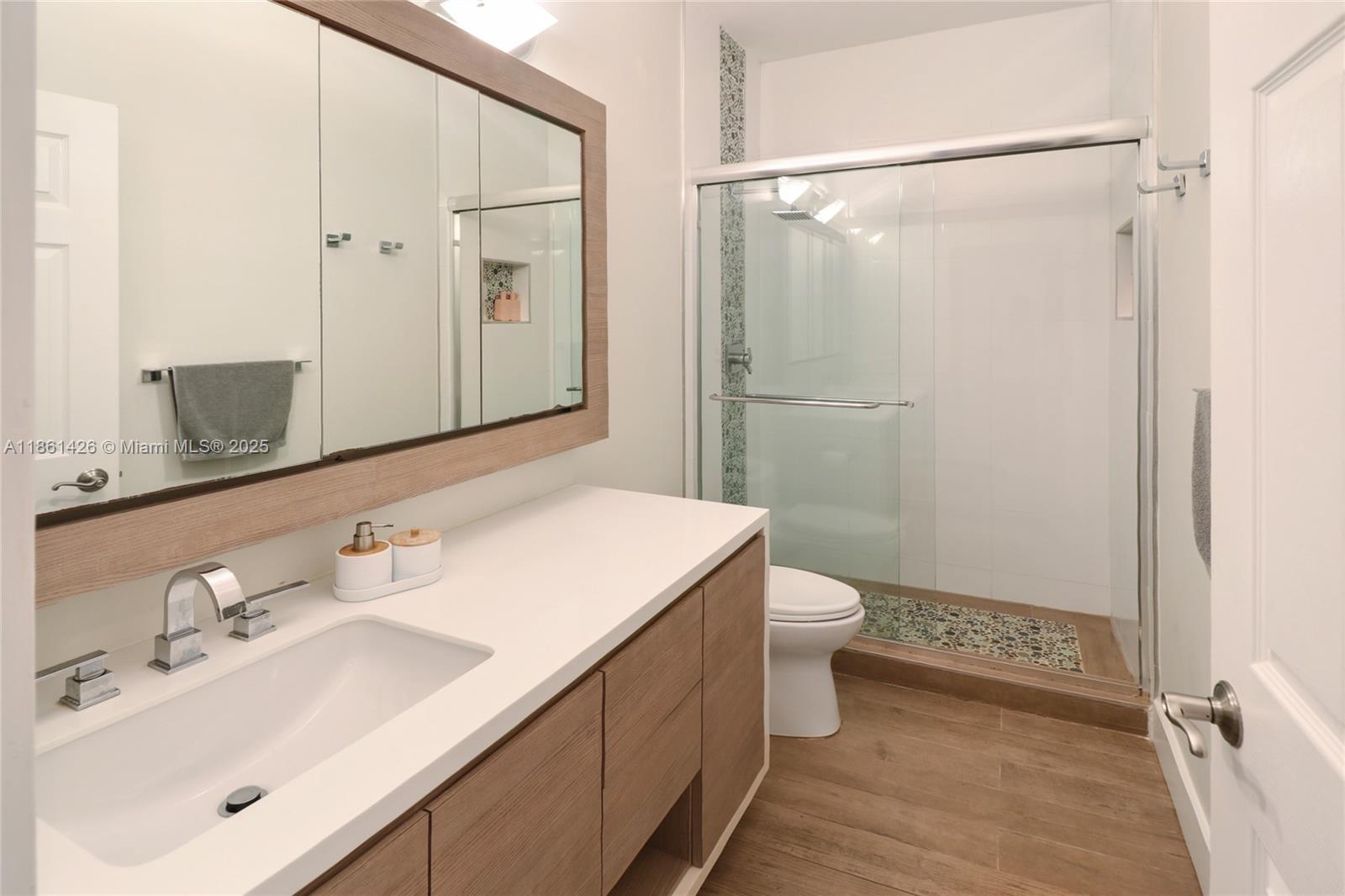 SAVANNA-WESTON - Residential