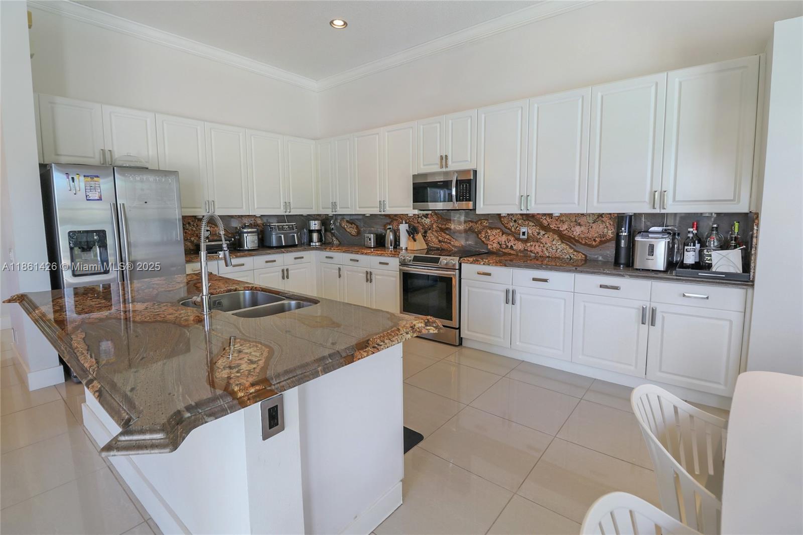 SAVANNA-WESTON - Residential