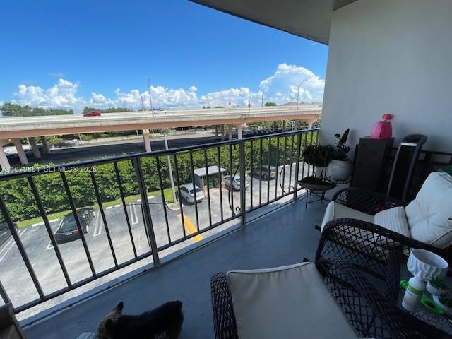 GRANDA DADELAND CONDO - Residential