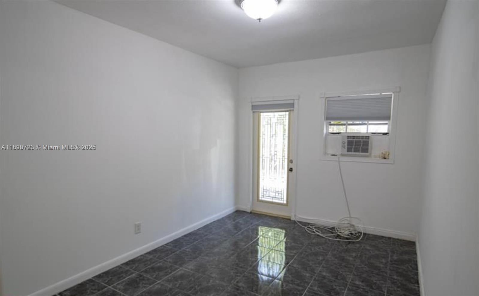 AMD PLAT OF SUNSET LAKE S - Residential