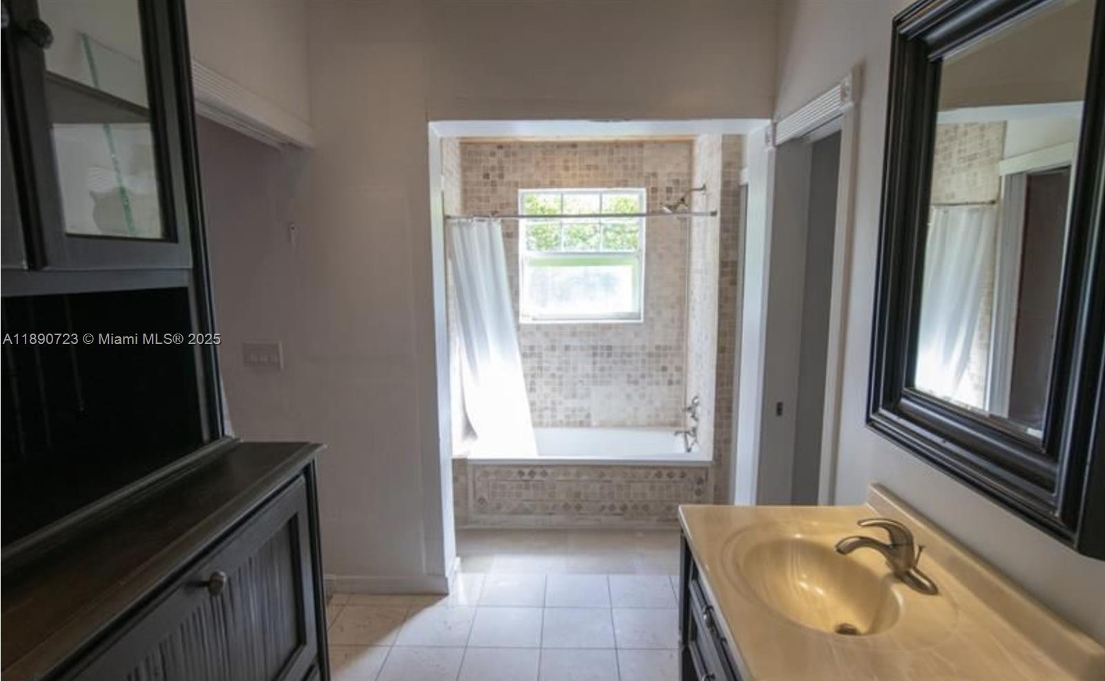 AMD PLAT OF SUNSET LAKE S - Residential