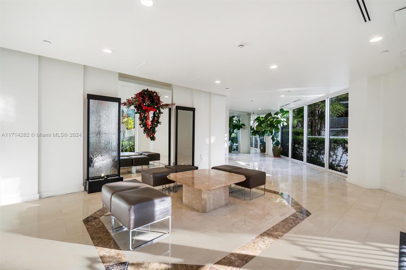 BAYVIEW PLAZA CONDO - Residential