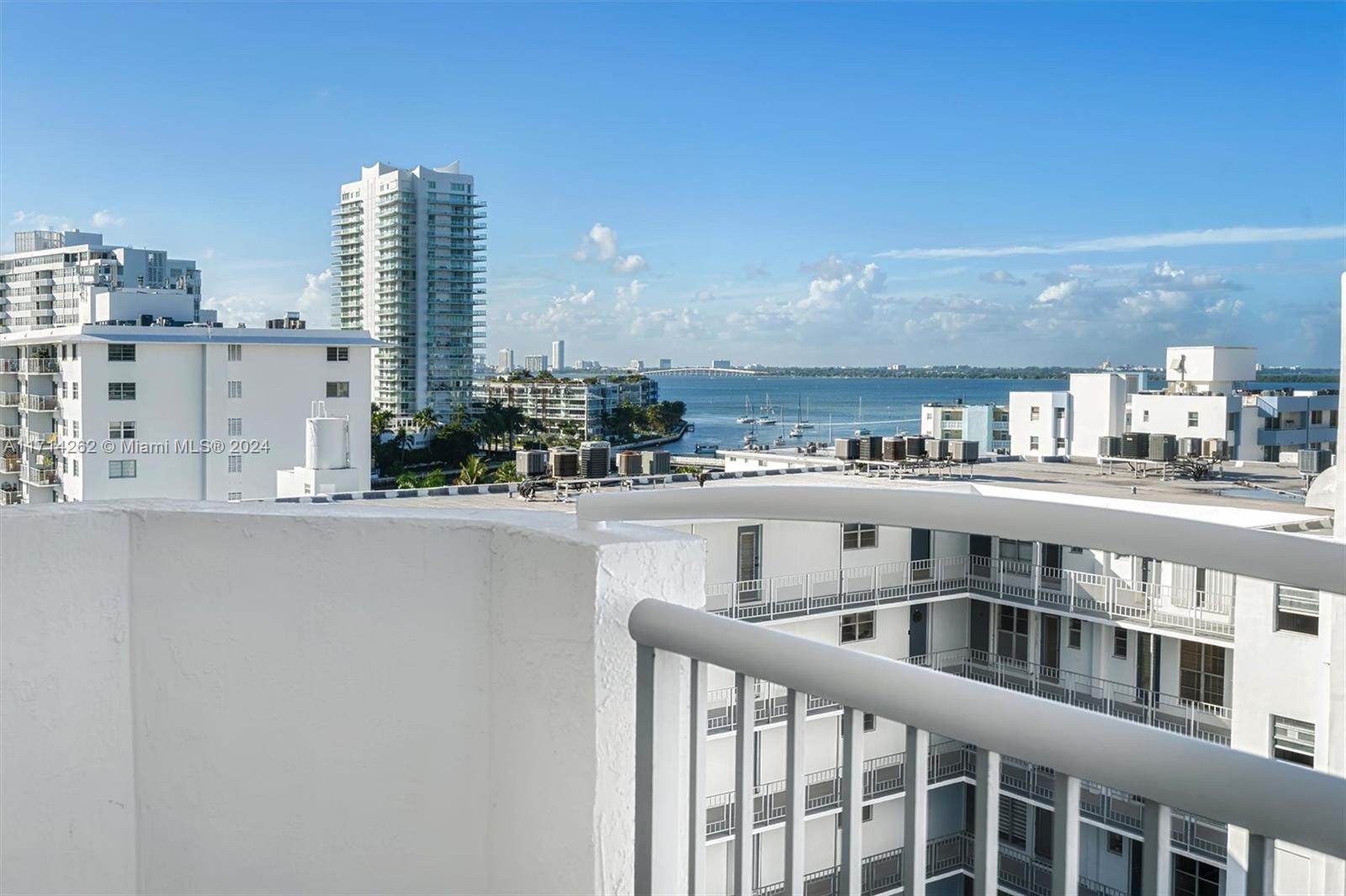 BAYVIEW PLAZA CONDO - Residential