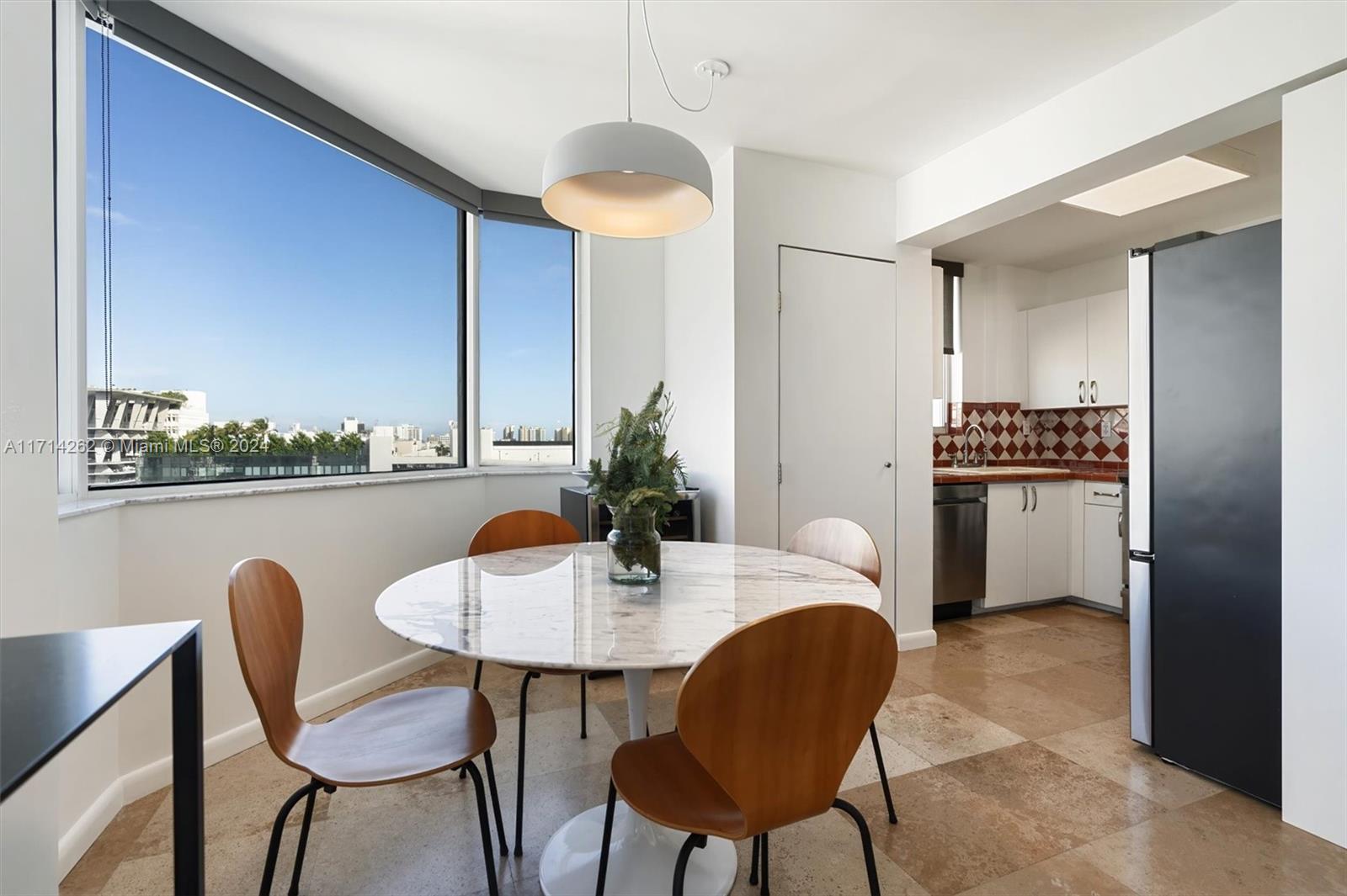 BAYVIEW PLAZA CONDO - Residential