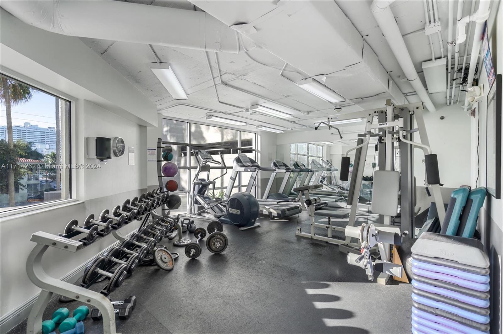 BAYVIEW PLAZA CONDO - Residential