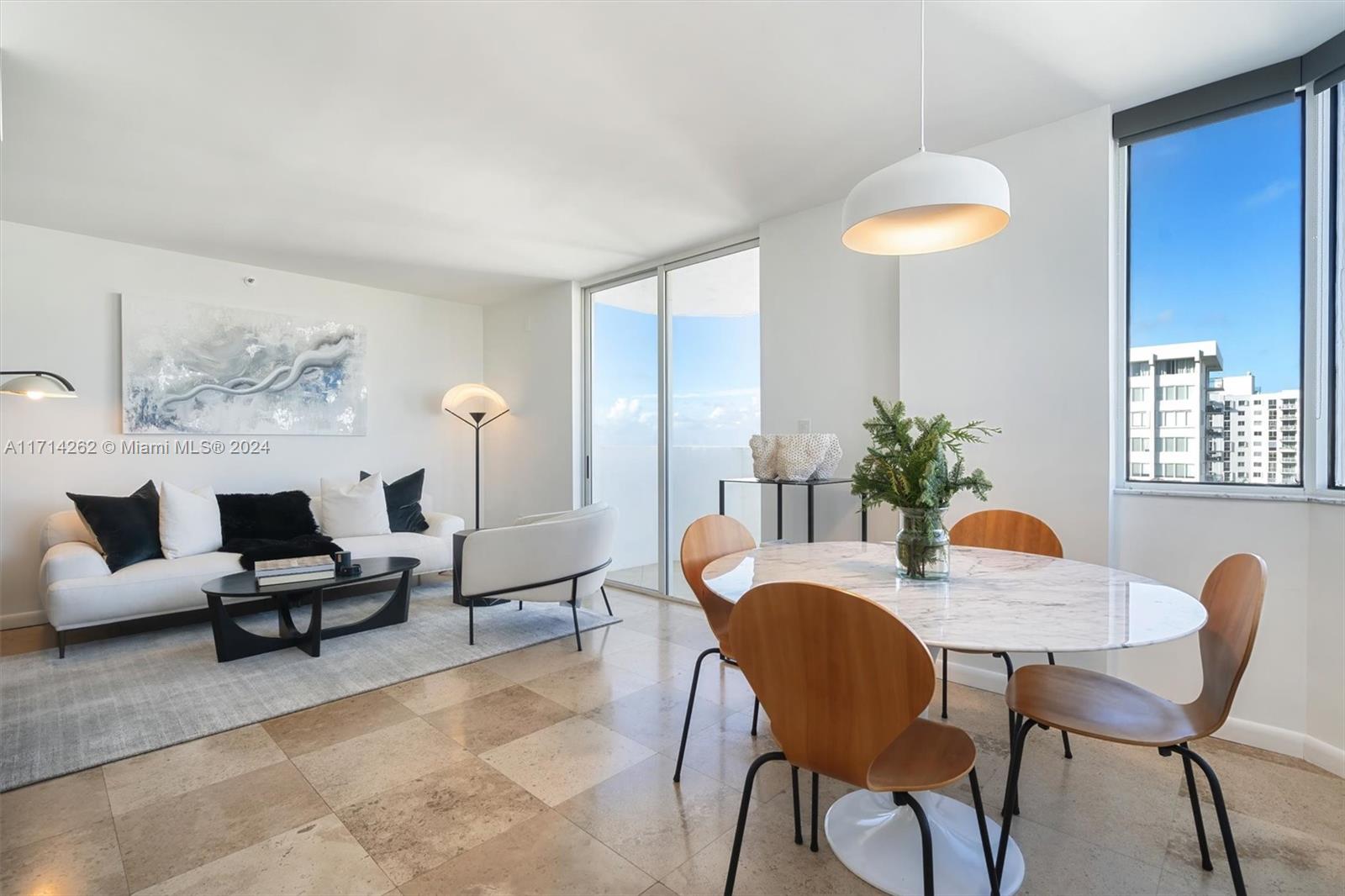 BAYVIEW PLAZA CONDO - Residential