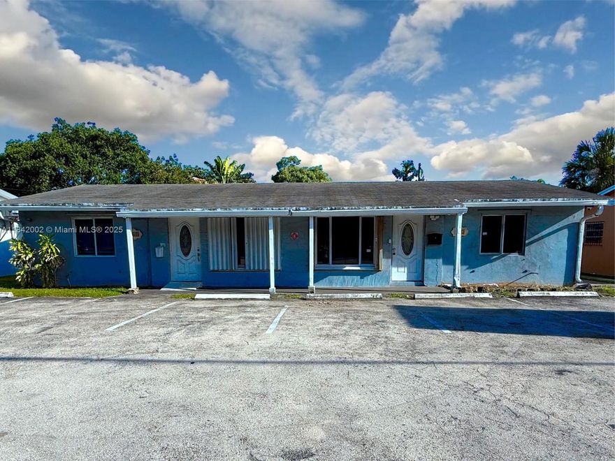 648 + 652 MIXED USE OPPORTUNITY IN WILTON MANORS! ZONED TOC-W WITH B-1 BASE, THIS HIGH-VISIBILITY PROPERTY IS CURRENTLY CONFIGURED AS A DUPLEX, ONE SIDE IS A 2 BED 2 BATH RESIDENTIAL UNIT WITH POOL AND OTHER HALF IS AN OFFICE. SITUATED ON A 9,351 SF LOT JUST 0.5 MILES EAST OF I-95 AND 12 MINUTES TO FORT LAUDERDALE BEACH. THE RESIDENTIAL SIDE FEATURES A PRIVATE POOL. BOTH UNITS OCCUPIED BY TENANTS ON MONTH-TO-MONTH LEASES. IDEAL FOR INVESTORS, DEVELOPERS, OR OWNER USERS SEEKING INCOME, RETAIL, LIVE/WORK SPACE. POTENTIAL TO ASSEMBLE WITH ADJACENT PARCEL FOR A LARGER MIXED USE PROJECT. ZONING PERMITS UP TO APPROXIMATELY 60 DWELLING UNITS PER ACRE AND A 5.0 FAR, SUBJECT TO CITY REVIEW. IDEAL FOR RETAIL ON THE GROUND LEVEL WITH RESIDENTIAL UNITS ABOVE. RARE OFFERING WITH STRONG GROWTH UPSIDE.