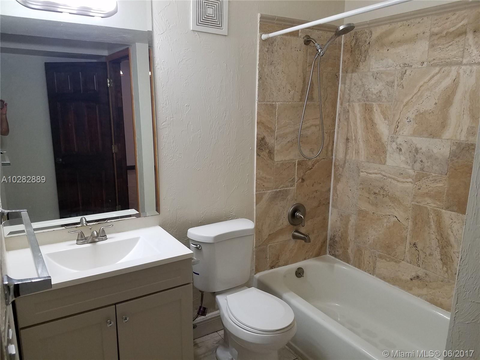 PALM-AIRE VILLAGE 4TH SEC - Residential Lease