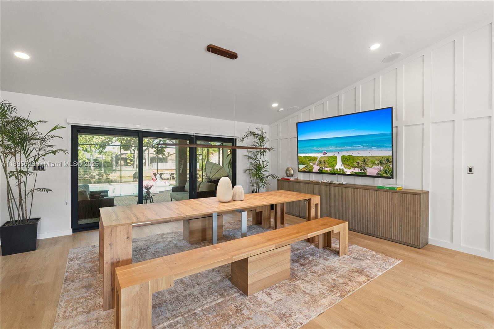 JACARANDA LAKES SECTION T - Residential Lease