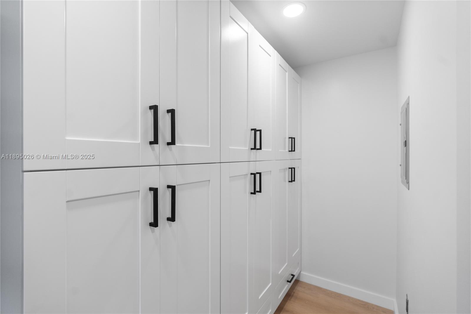 JACARANDA LAKES SECTION T - Residential Lease