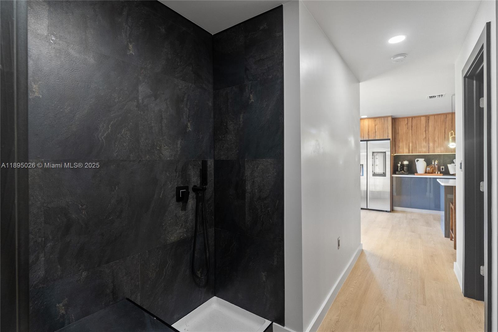 JACARANDA LAKES SECTION T - Residential Lease