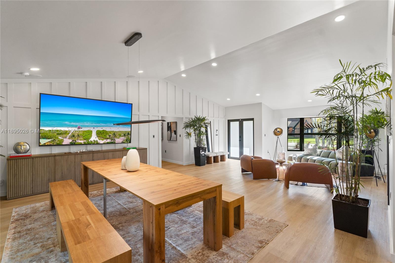 JACARANDA LAKES SECTION T - Residential Lease