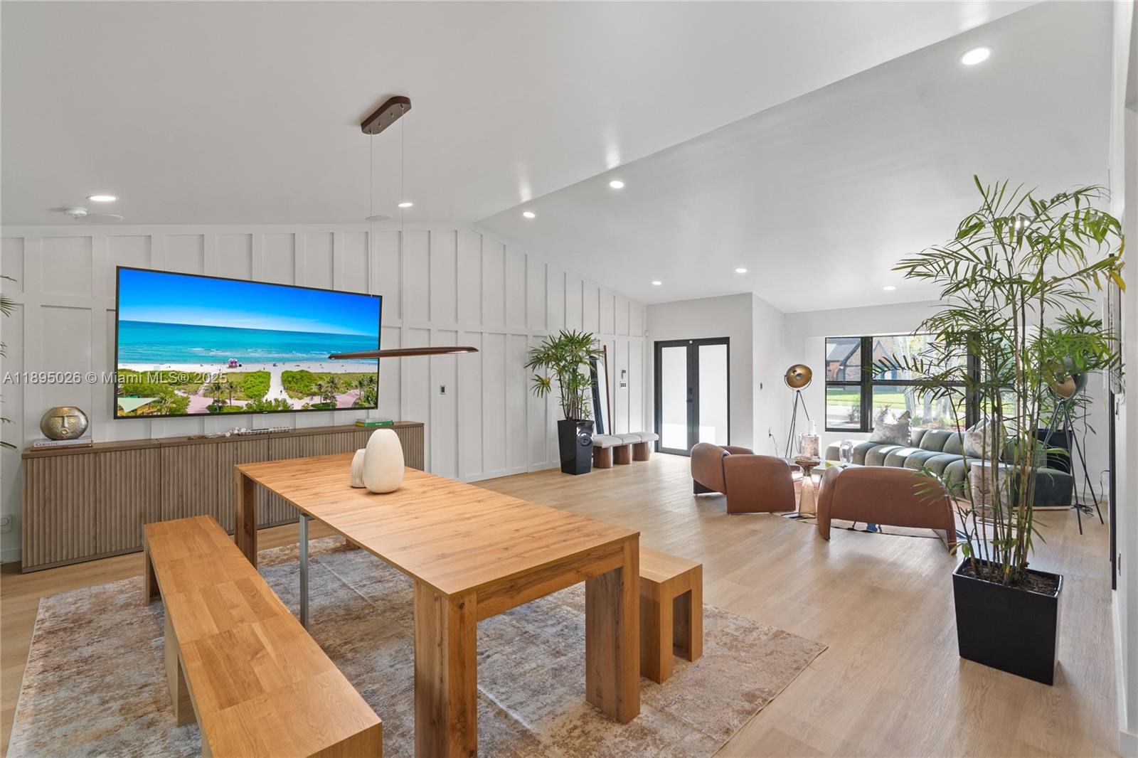 JACARANDA LAKES SECTION T - Residential Lease