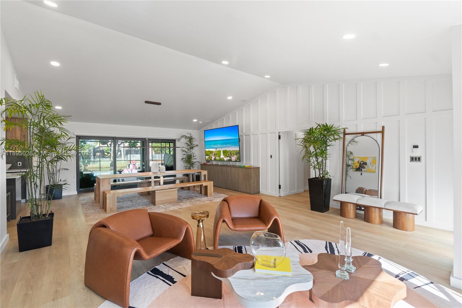 JACARANDA LAKES SECTION T - Residential Lease