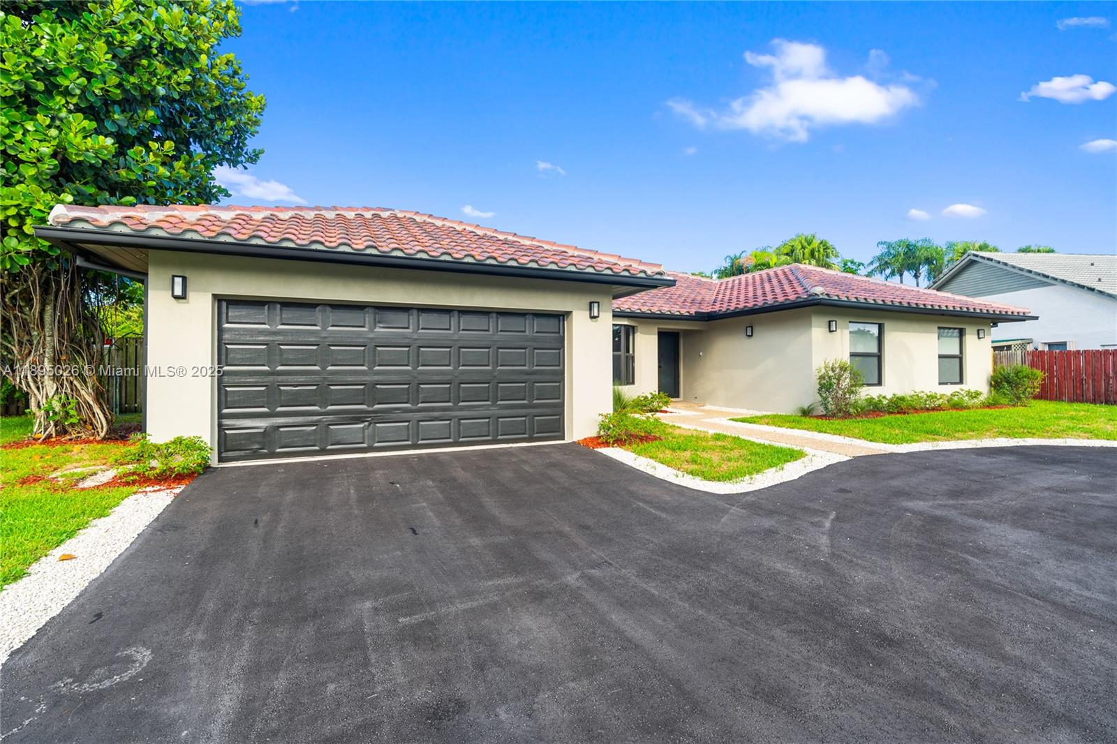 JACARANDA LAKES SECTION T - Residential Lease