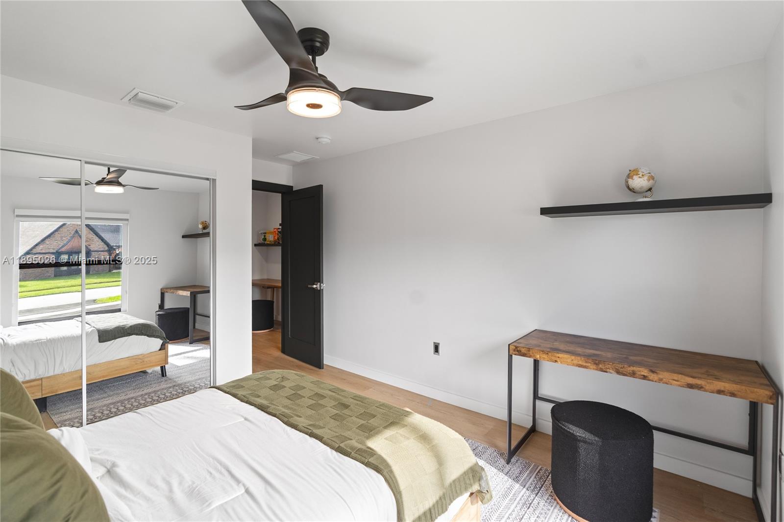 JACARANDA LAKES SECTION T - Residential Lease