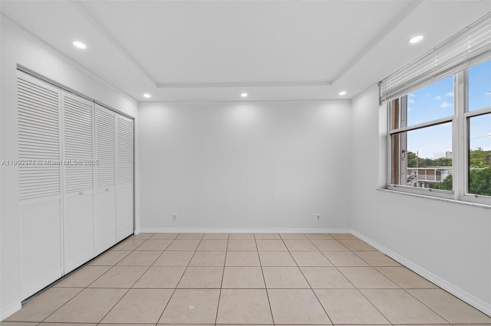 MARK I CONDO - Residential Lease