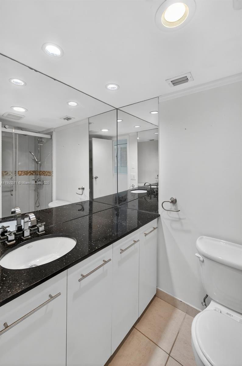 MARK I CONDO - Residential Lease