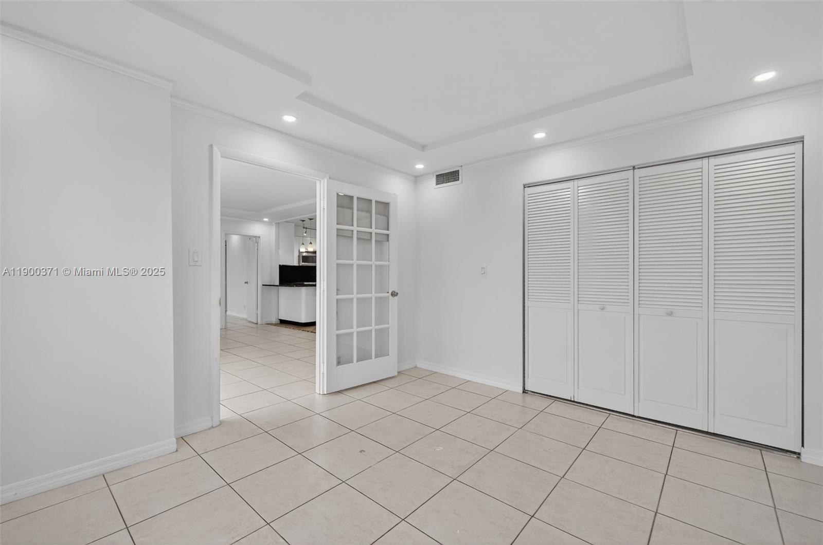 MARK I CONDO - Residential Lease