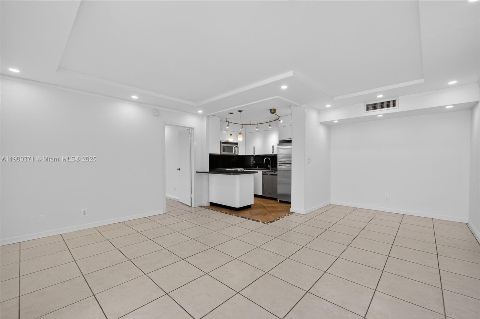 MARK I CONDO - Residential Lease